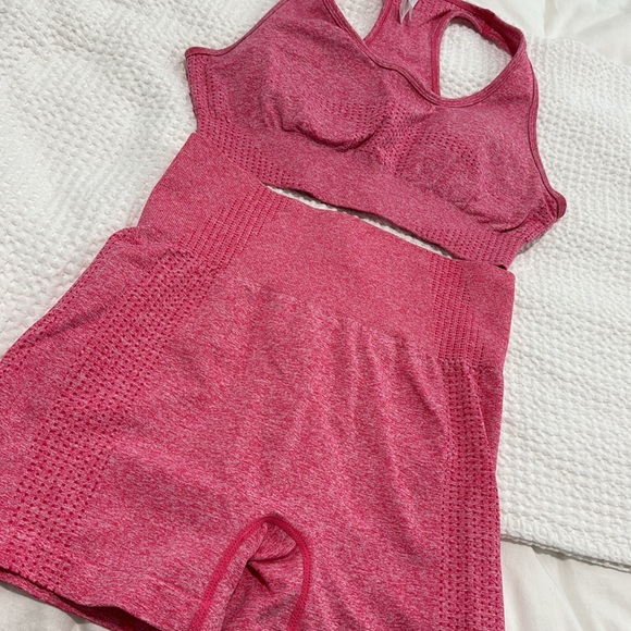 Pink Workout Set - Picture 2 of 6